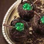 Halloween cauldren cupcake